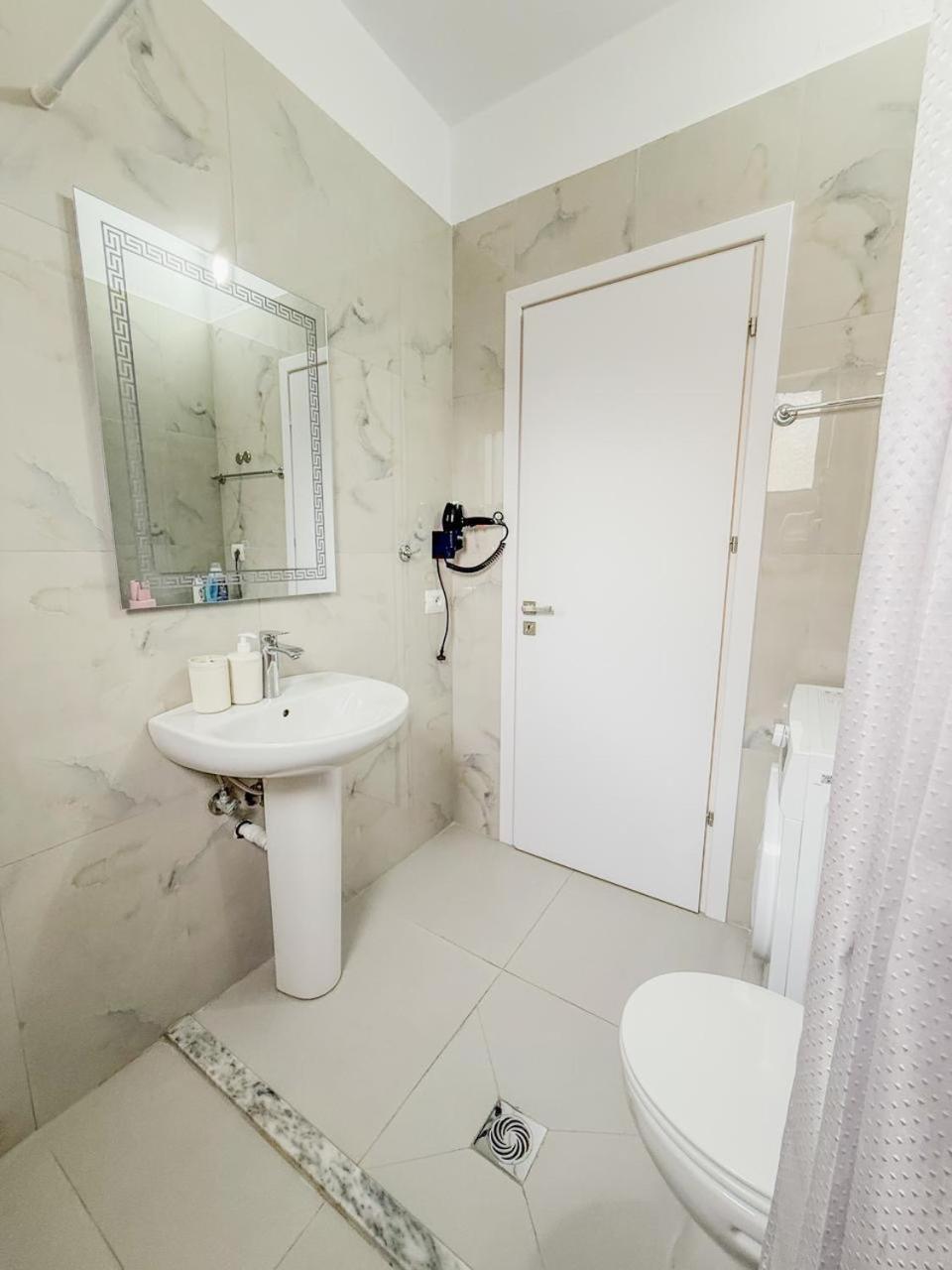 Odore Di Mare Apartments Saranda Extérieur photo
